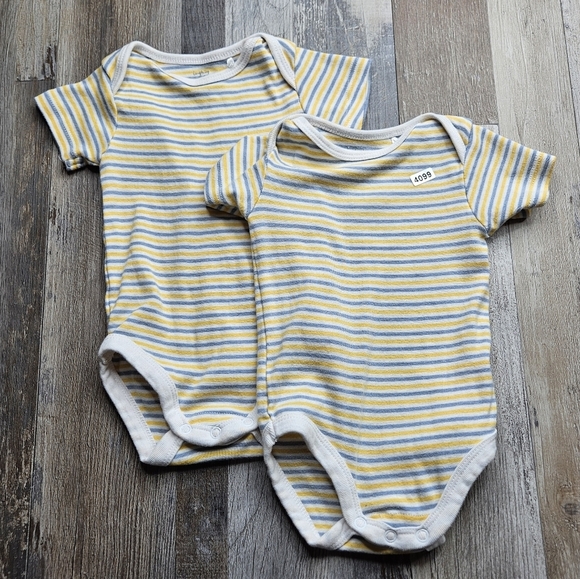 Laughing Llama Yellow Striped Onesies Set of Two 9m - Picture 1 of 3